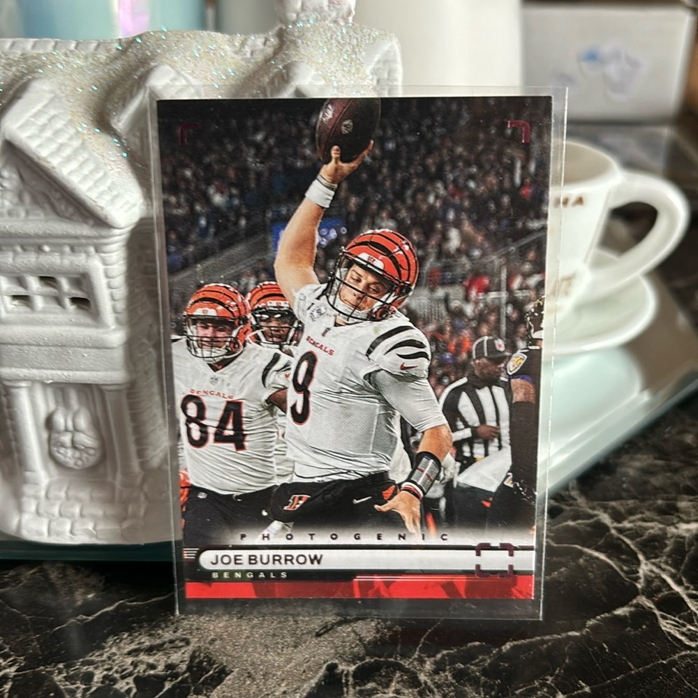 3 Joe Burrow Sport Cards